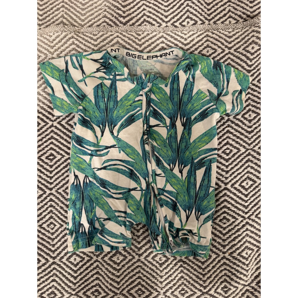 Big Elephant Baby Bodysuit Green Leaf Print 0-3 Months